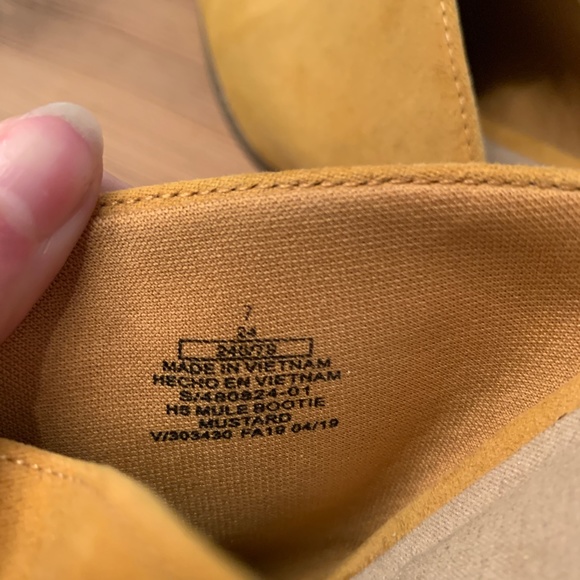 Womens slip on shoes with heel - Picture 5 of 6